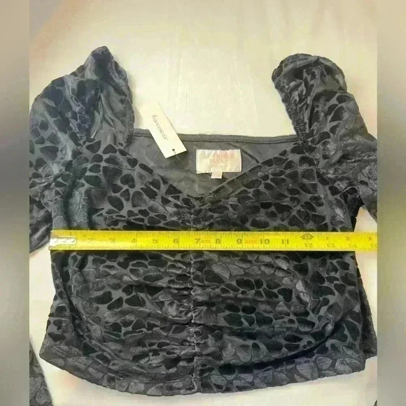 NWT- Irene Black Heart Burnout Velvet Top (Size Large) - Picture 9 of 10